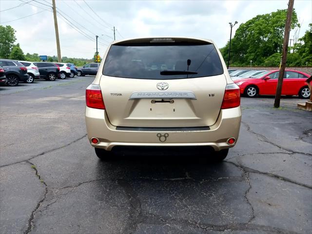 used 2008 Toyota Highlander car, priced at $8,900