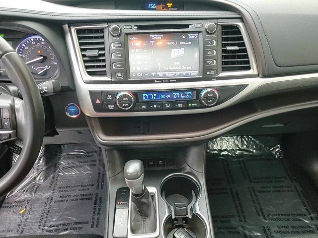 used 2019 Toyota Highlander Hybrid car, priced at $28,490