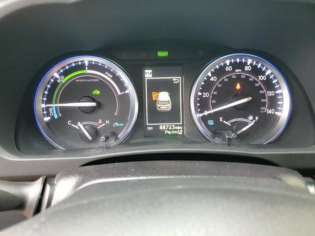 used 2019 Toyota Highlander Hybrid car, priced at $28,490