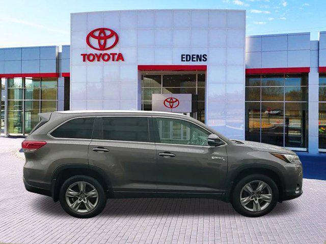 used 2019 Toyota Highlander Hybrid car, priced at $28,490