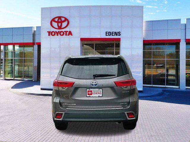 used 2019 Toyota Highlander Hybrid car, priced at $28,490