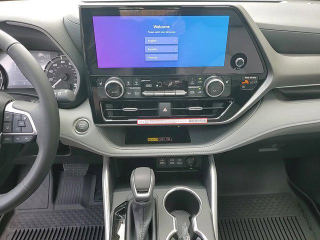 new 2026 Toyota Highlander car, priced at $49,421