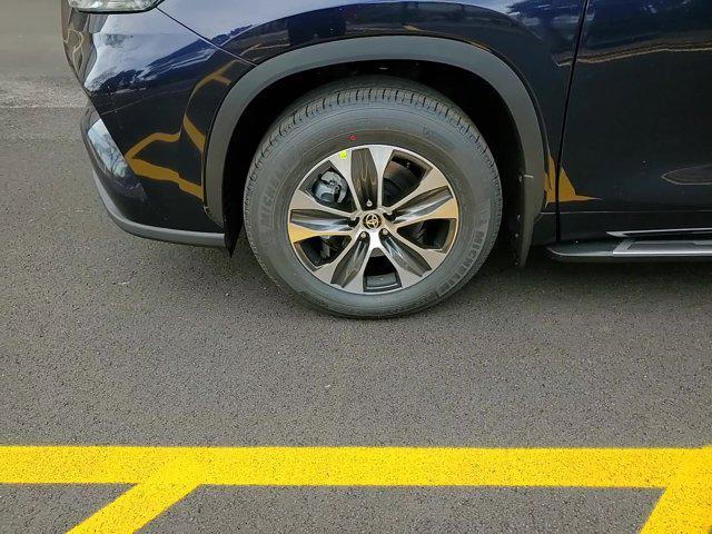 new 2026 Toyota Highlander car, priced at $49,421