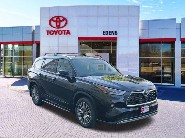 new 2025 Toyota Highlander car, priced at $53,407