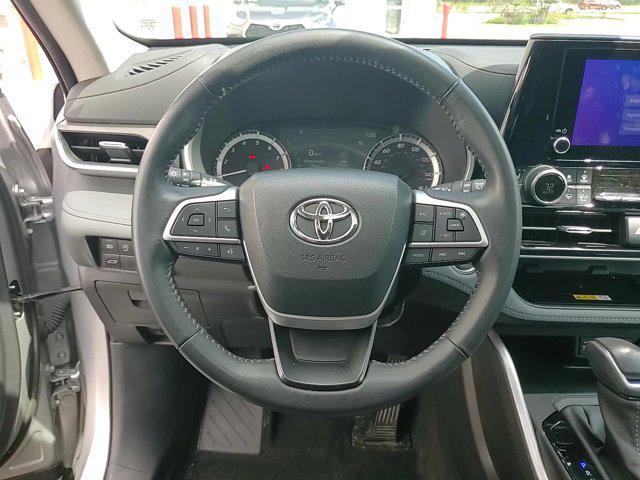 used 2023 Toyota Highlander car, priced at $39,490