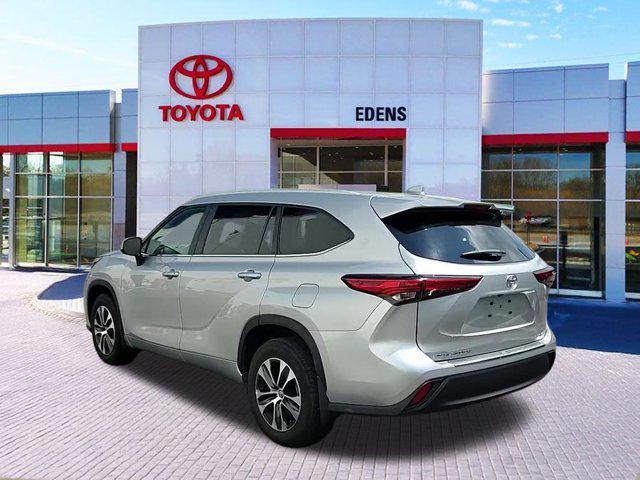 used 2023 Toyota Highlander car, priced at $39,490