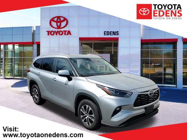 used 2023 Toyota Highlander car, priced at $39,490