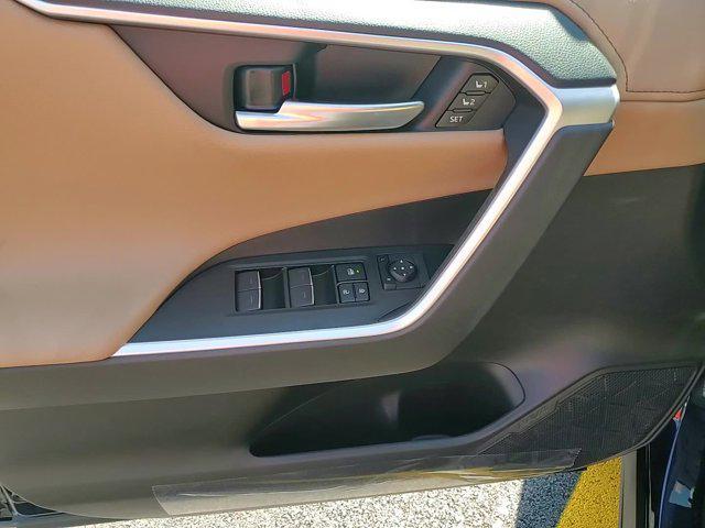 new 2025 Toyota RAV4 car, priced at $40,960