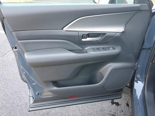 new 2026 Toyota Grand Highlander car, priced at $45,712