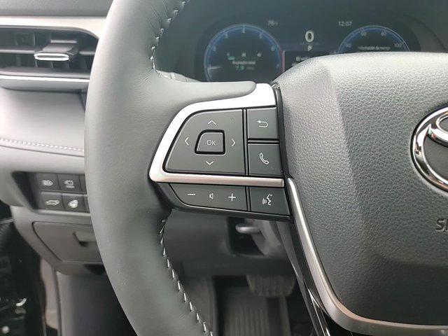 new 2025 Toyota Highlander car, priced at $49,926