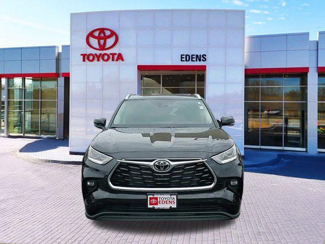 new 2025 Toyota Highlander car, priced at $49,926