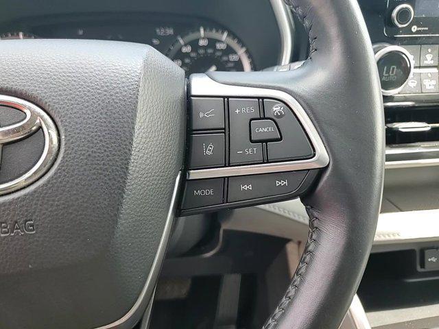 used 2021 Toyota Highlander car, priced at $31,490