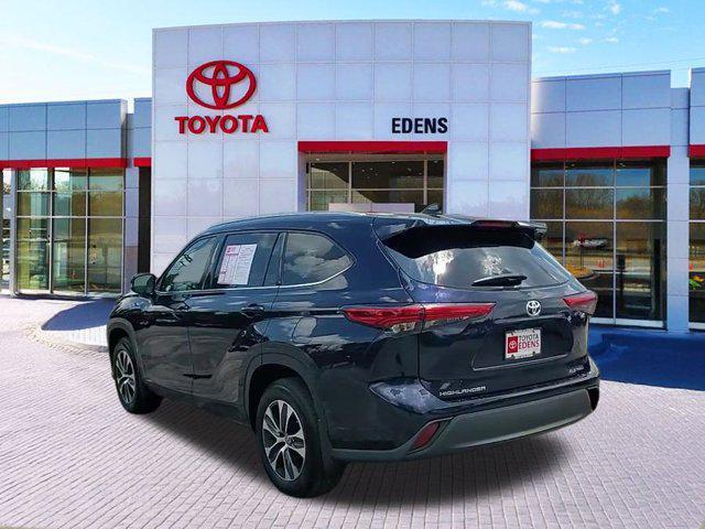 used 2021 Toyota Highlander car, priced at $31,490