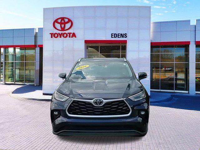 used 2021 Toyota Highlander car, priced at $31,490