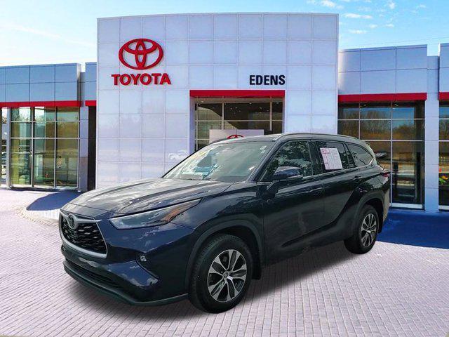 used 2021 Toyota Highlander car, priced at $31,490