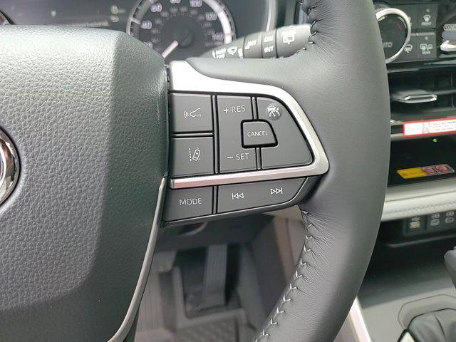 new 2026 Toyota Highlander car, priced at $50,720