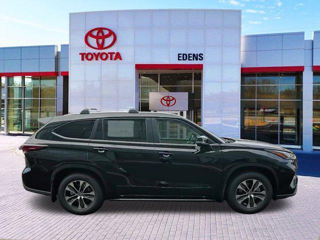 new 2026 Toyota Highlander car, priced at $50,720
