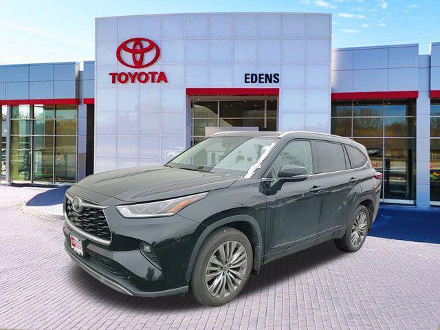 used 2022 Toyota Highlander car, priced at $40,990