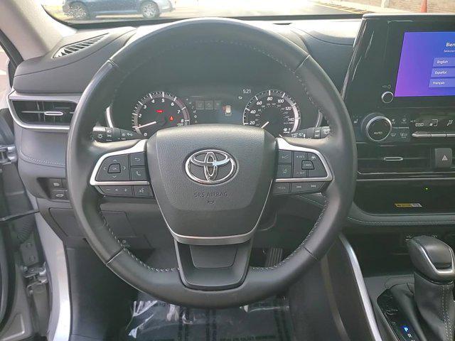 used 2024 Toyota Highlander car, priced at $39,490
