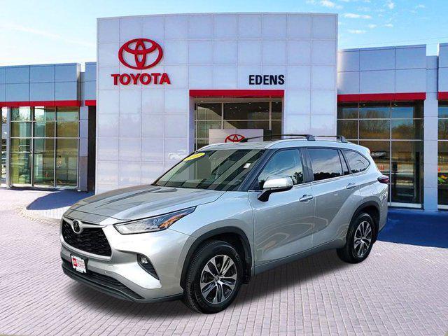 used 2024 Toyota Highlander car, priced at $39,490