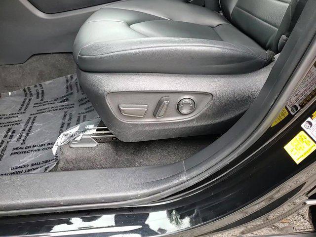 used 2023 Toyota Highlander car, priced at $39,990