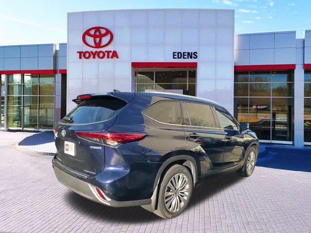 used 2022 Toyota Highlander Hybrid car, priced at $35,490