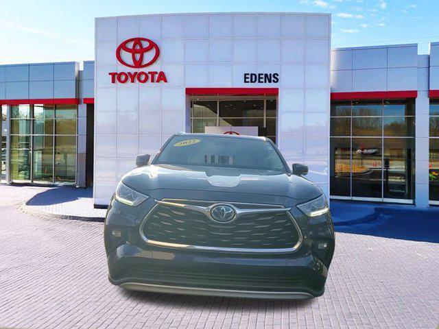 used 2022 Toyota Highlander Hybrid car, priced at $35,490