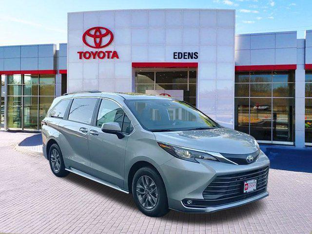 new 2025 Toyota Sienna car, priced at $48,200