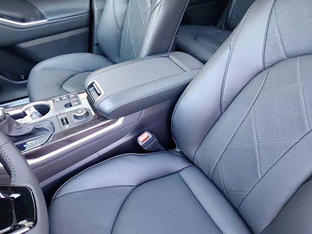 new 2025 Toyota Highlander car, priced at $57,350