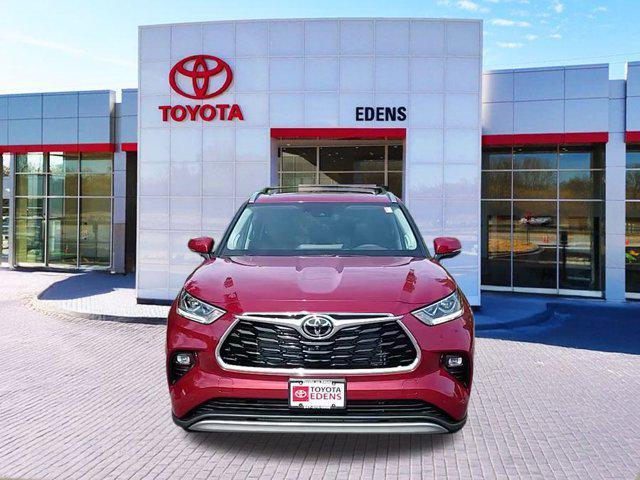 new 2025 Toyota Highlander car, priced at $57,281