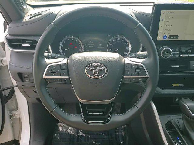 used 2023 Toyota Highlander car, priced at $37,490