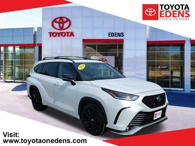 used 2023 Toyota Highlander car, priced at $37,490