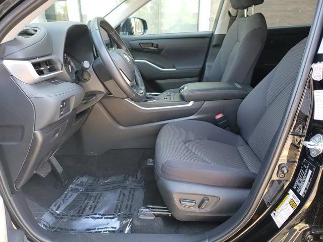 used 2024 Toyota Highlander car, priced at $38,990