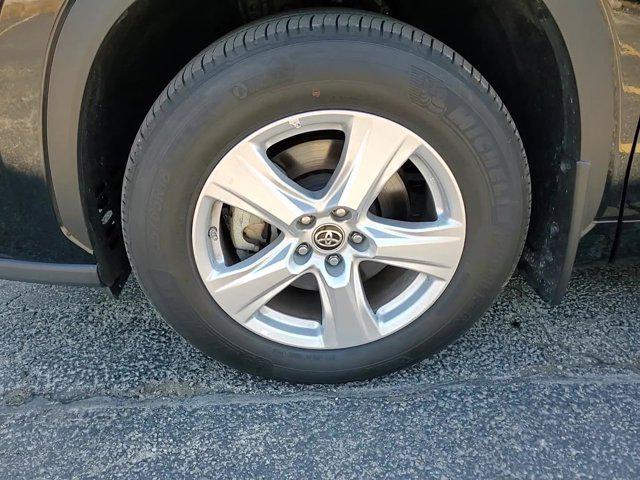 used 2024 Toyota Highlander car, priced at $38,990