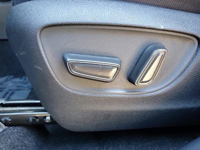 used 2024 Toyota Highlander car, priced at $38,990