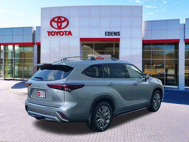 new 2025 Toyota Highlander Hybrid car, priced at $58,905