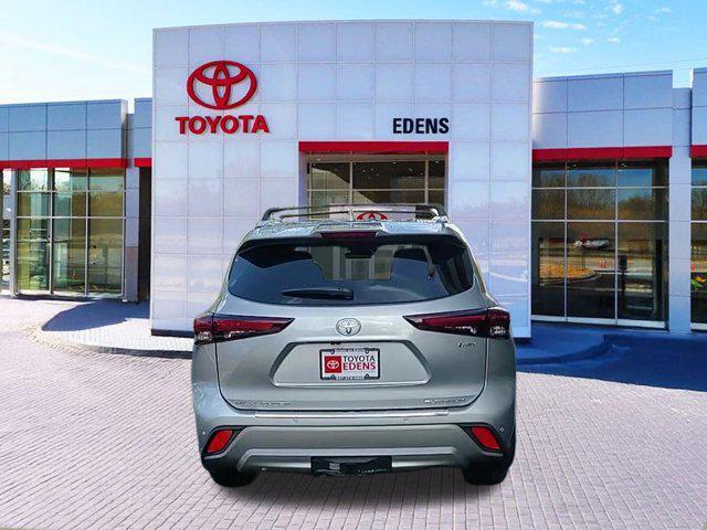 new 2025 Toyota Highlander Hybrid car, priced at $58,905