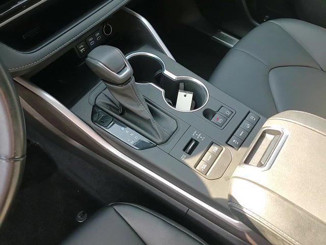 used 2022 Toyota Highlander car, priced at $37,490