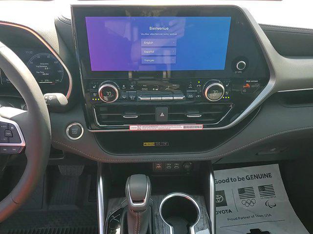 new 2025 Toyota Highlander car, priced at $57,595