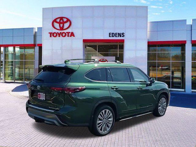 new 2025 Toyota Highlander car, priced at $57,595