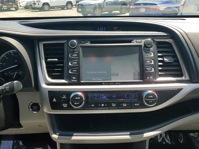 used 2019 Toyota Highlander car, priced at $27,490