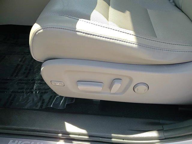 used 2019 Toyota Highlander car, priced at $27,490