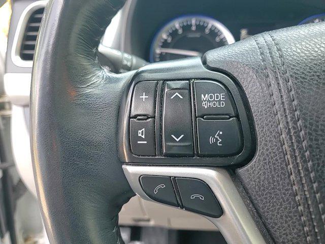 used 2019 Toyota Highlander car, priced at $28,490