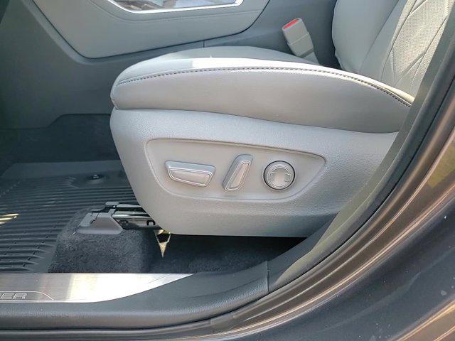new 2025 Toyota Highlander car, priced at $55,956