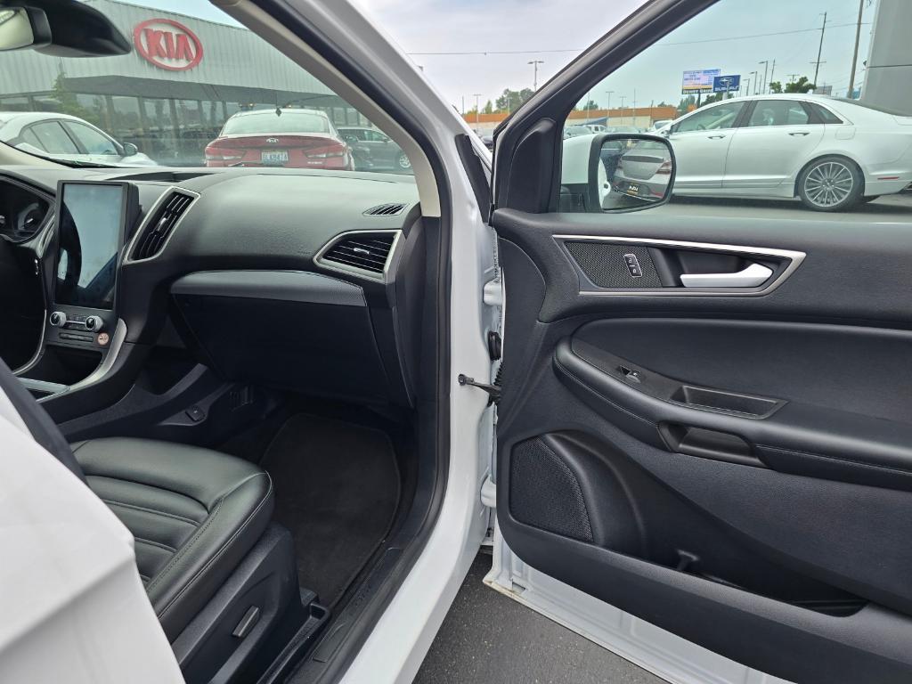 used 2022 Ford Edge car, priced at $22,999