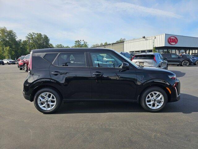 new 2025 Kia Soul car, priced at $24,365