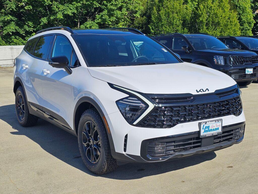 new 2025 Kia Sportage car, priced at $40,275