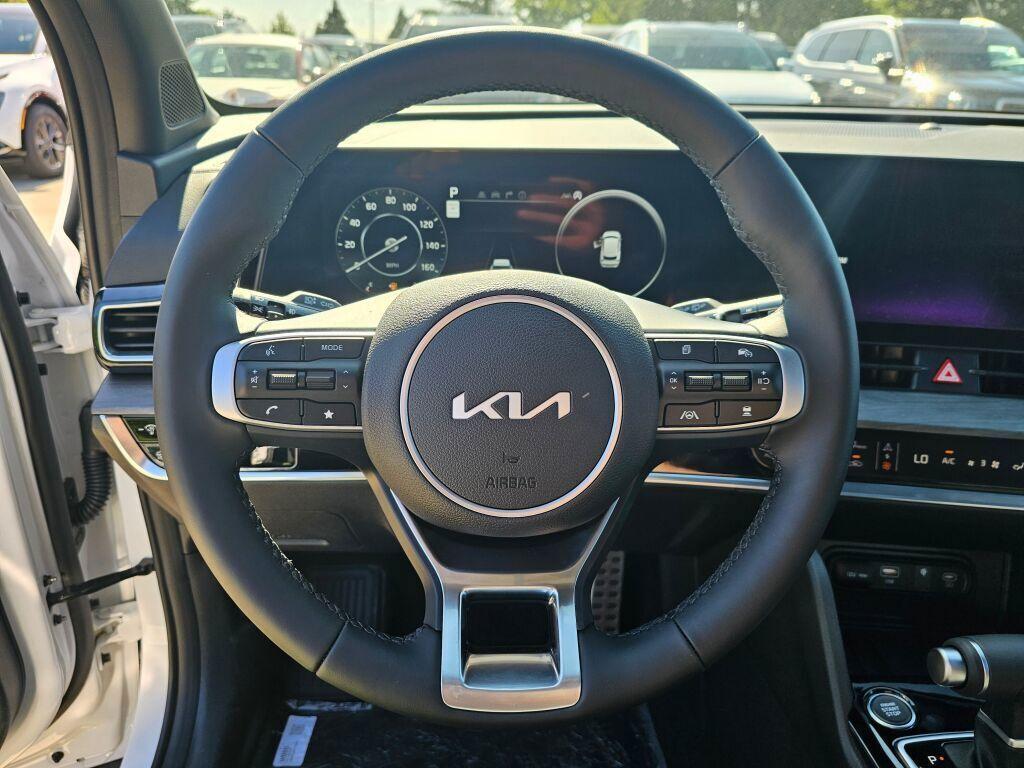 new 2025 Kia Sportage car, priced at $40,275