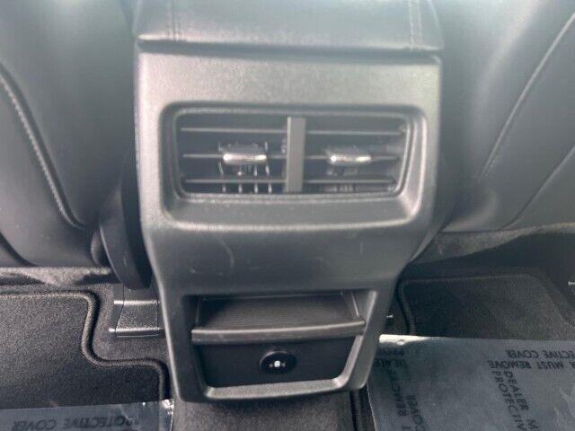 used 2023 Ford Edge car, priced at $26,148