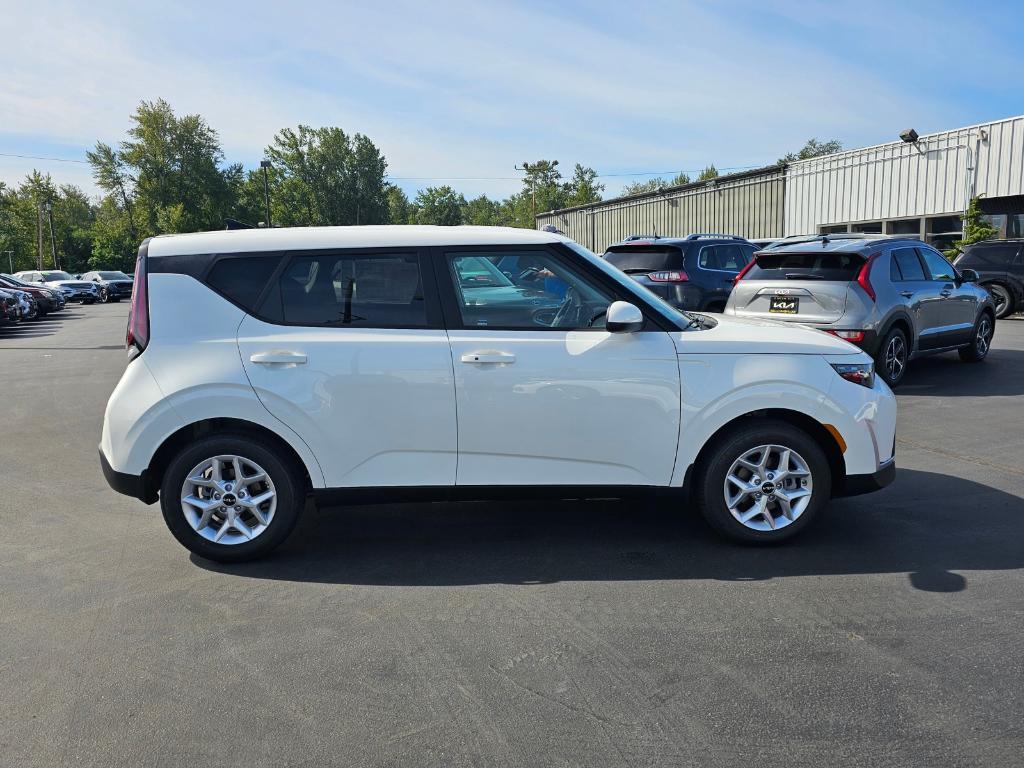 new 2025 Kia Soul car, priced at $24,365